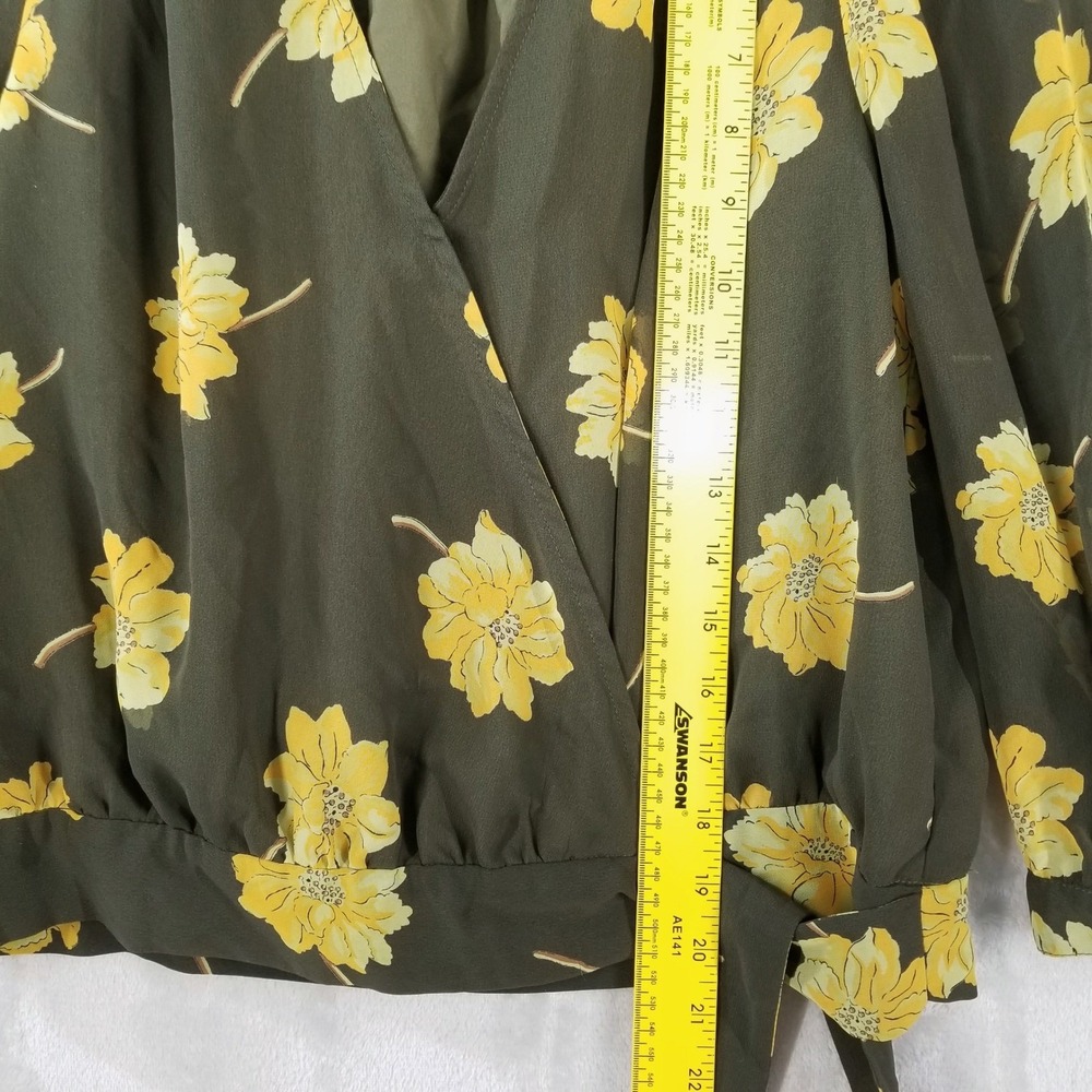 Madewell Wrap Blouse Women M Olive Green Yellow‎ Floral Chiffon Top 3/4 Sleeve - Picture 6 of 9